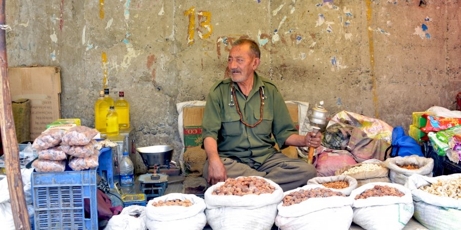 Shopping in Leh