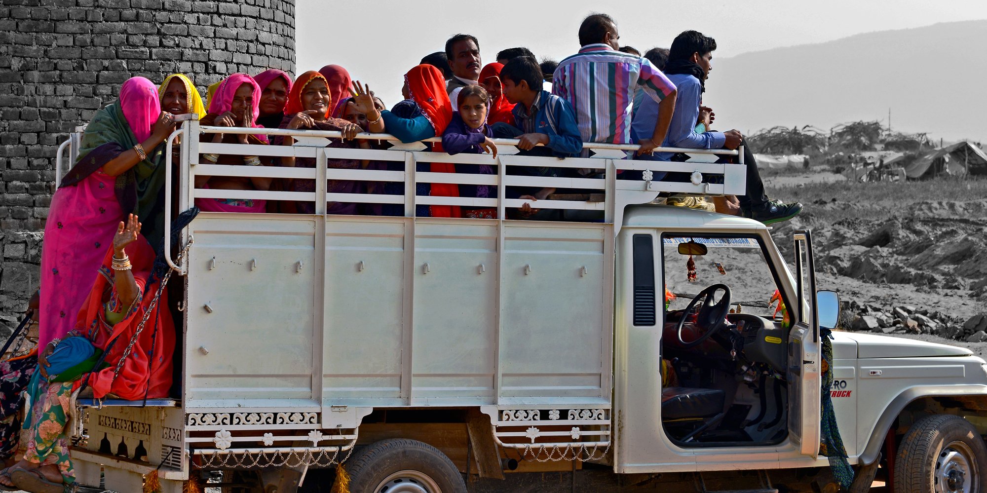 Leaving the Fair, Pushkar Fair